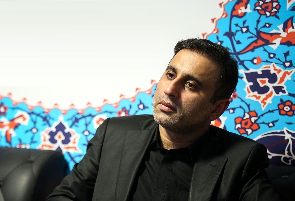 نماینده چابهار: مضحک است که با پول ملت تعدادی را به قطر بفرستند