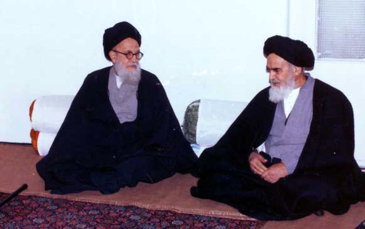 درخواست آیت الله شریعتمداری برای تشکیل مجلس موسسان ومخالفت وی با برگزاری رفراندوم

