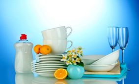 خطرات باقی ماندن مایع ظرفشویی روی ظرف
