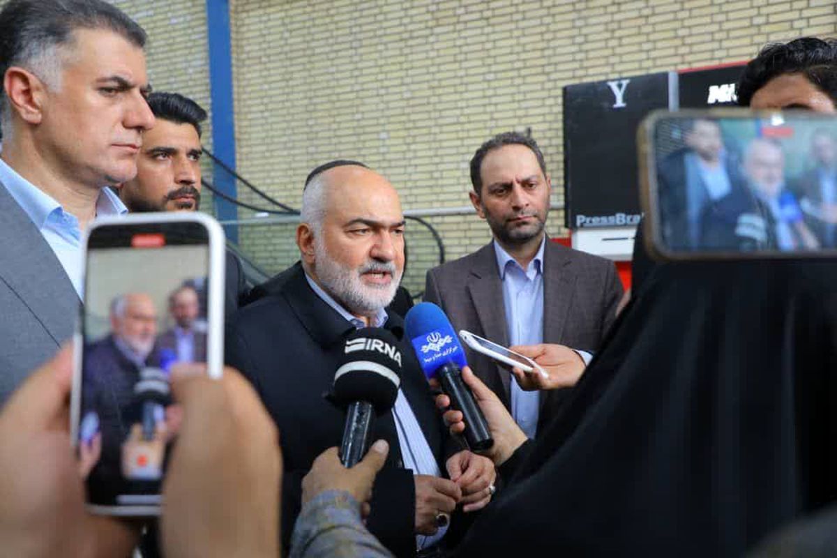 استاندار: خوزستان با تکیه بر نیروهای متخصص می‌تواند به قطب تولید کشور تبدیل شود