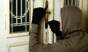 معمای سرقت خانۀ سلبریتی ها و افراد مشهور/  نتیجۀ یک معضل همگانی یا اقدام عمدی یک گروه؟/ وضعیت دزدی منزل و خودرو در پایتخت