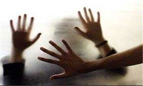 آزار دختر ۱۵ ساله توسط پسر همسایه