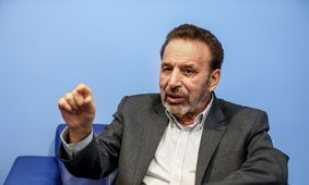 نه به خیابان آمدن مشکلی را حل می‌کند نه خانه‌نشینی و قهر

