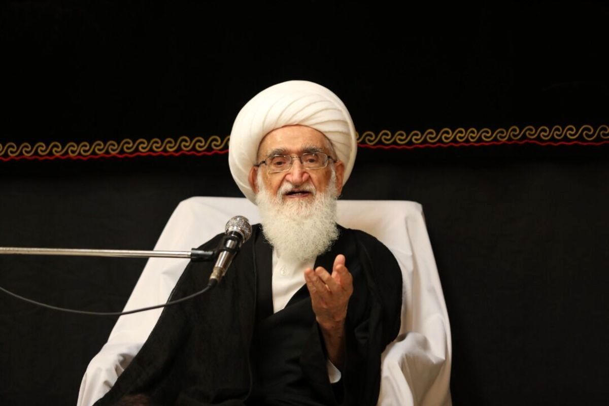آیت‌الله نوری همدانی: مسئولان به خواسته‌های مردم گوش دهند/ مردم شریف ایران مدافع اصل نظام و انقلاب بوده و هستند