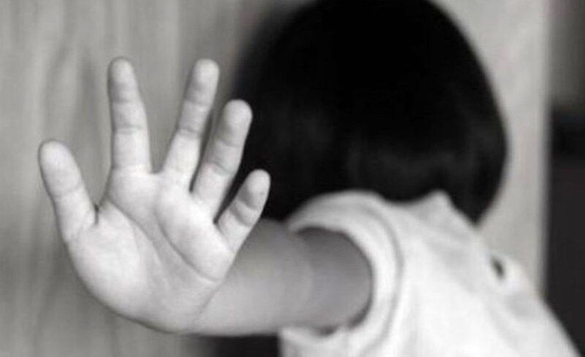 مطالبه مردمی برای مجازات متهمان کودک آزاری در بوکان با قاطعیت پیگیری خواهد شد

