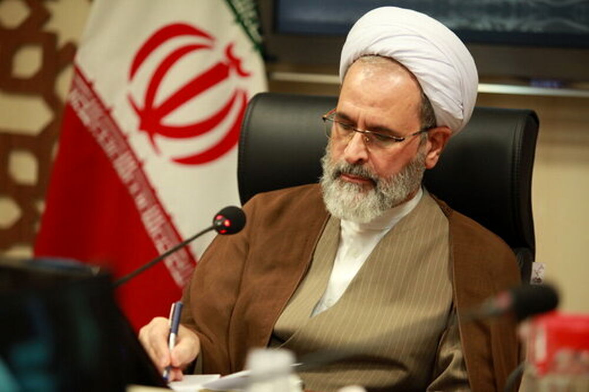 تکذیب اظهارات منتسب به مدیر حوزه‌های علمیه درباره «آتش زدن عبا و عمامه از سوی مردم»

