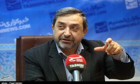 عبدخدایی: برگزاری تئاترهای مذهبی با نظارت آیت‌الله خامنه‌ای و بازی "رضا کیانیان"/ بهزاد نبوی در زندان مارکسیست بود