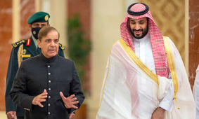تمجید نخست‌وزیر پاکستان از خویشتنداری قابل توجه عربستان در مواجهه با بحران جاری/ اسلام آباد همواره در کنار عربستان و مردم آن خواهد ایستاد