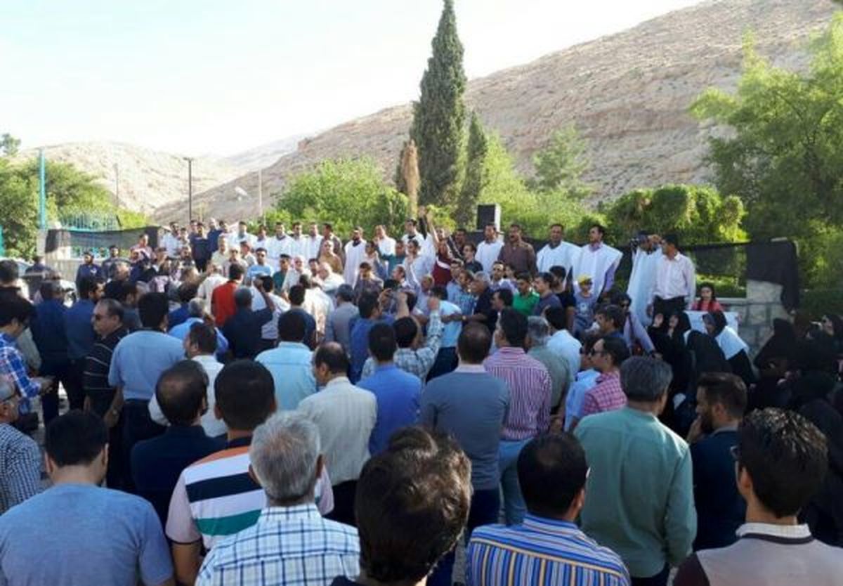 آخرین وضعیت رسیدگی به مطالبات کارگران نیشکر هفت تپه از زبان عضو کمیسیون اجتماعی مجلس/ سیاست‎های تولیدی تغییر نکند هزار تا وزیر هم عوض شود فایده‎ای ندارد