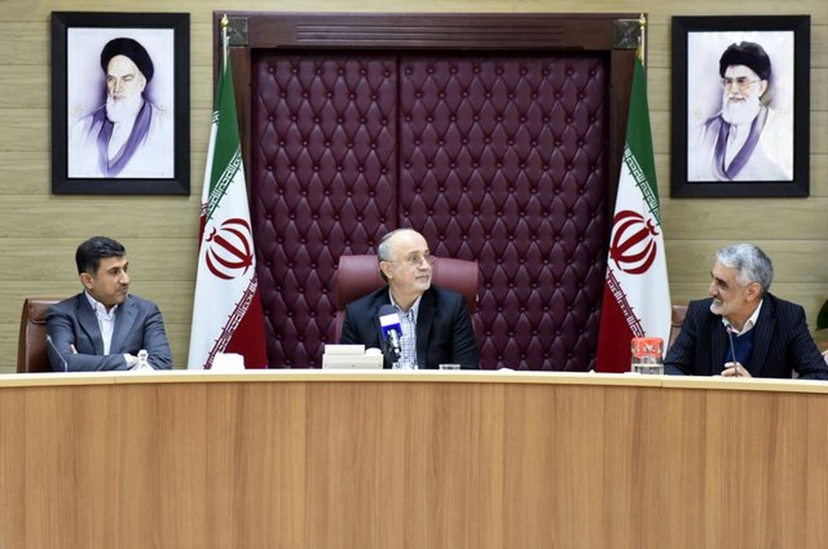 نجفی: می‌توانستم با رأی دیوان عدالت اداری استاندار بمانم
