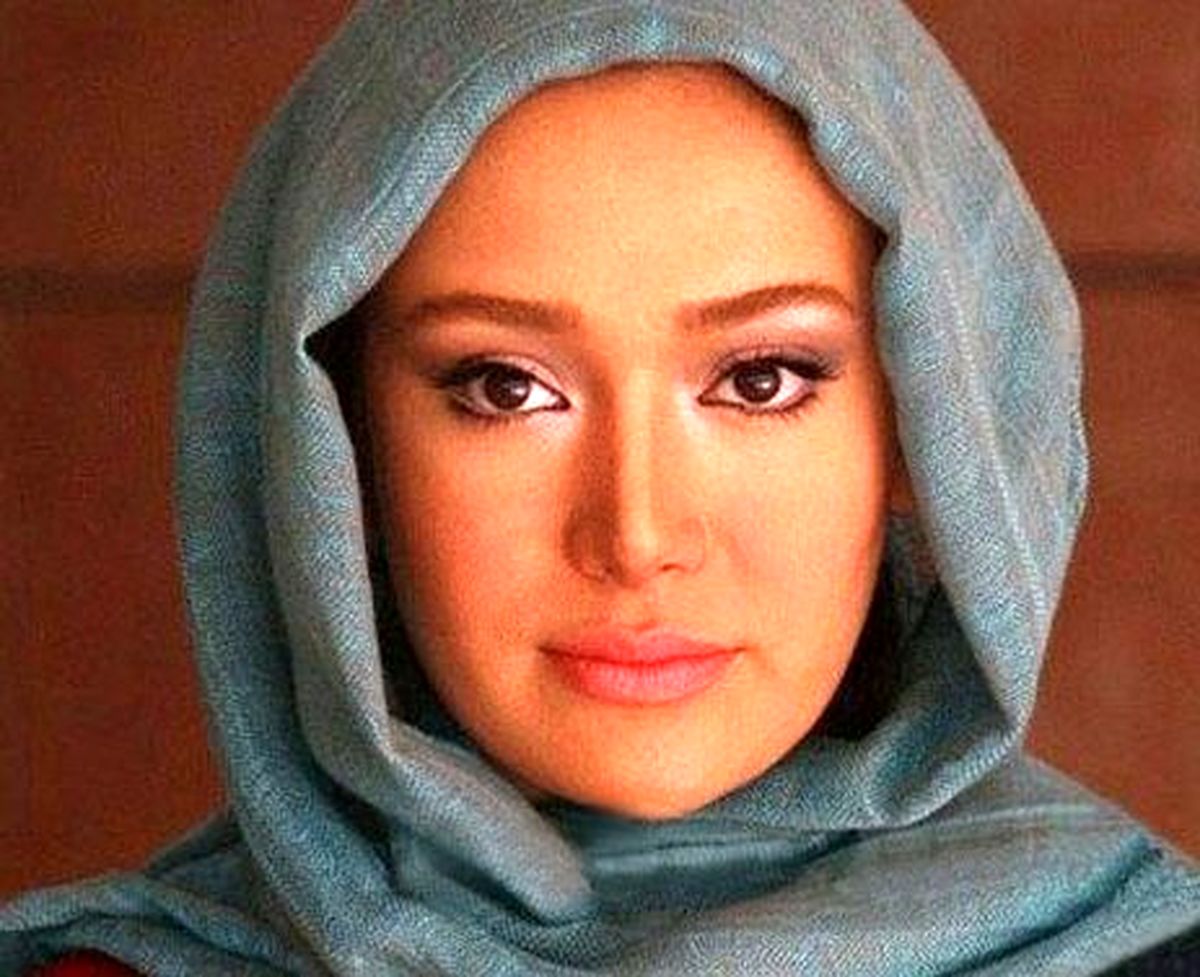 عکس/خبر لغو اکران مردمی فیلم "سریک" در مشهد توسط بهاره افشاری