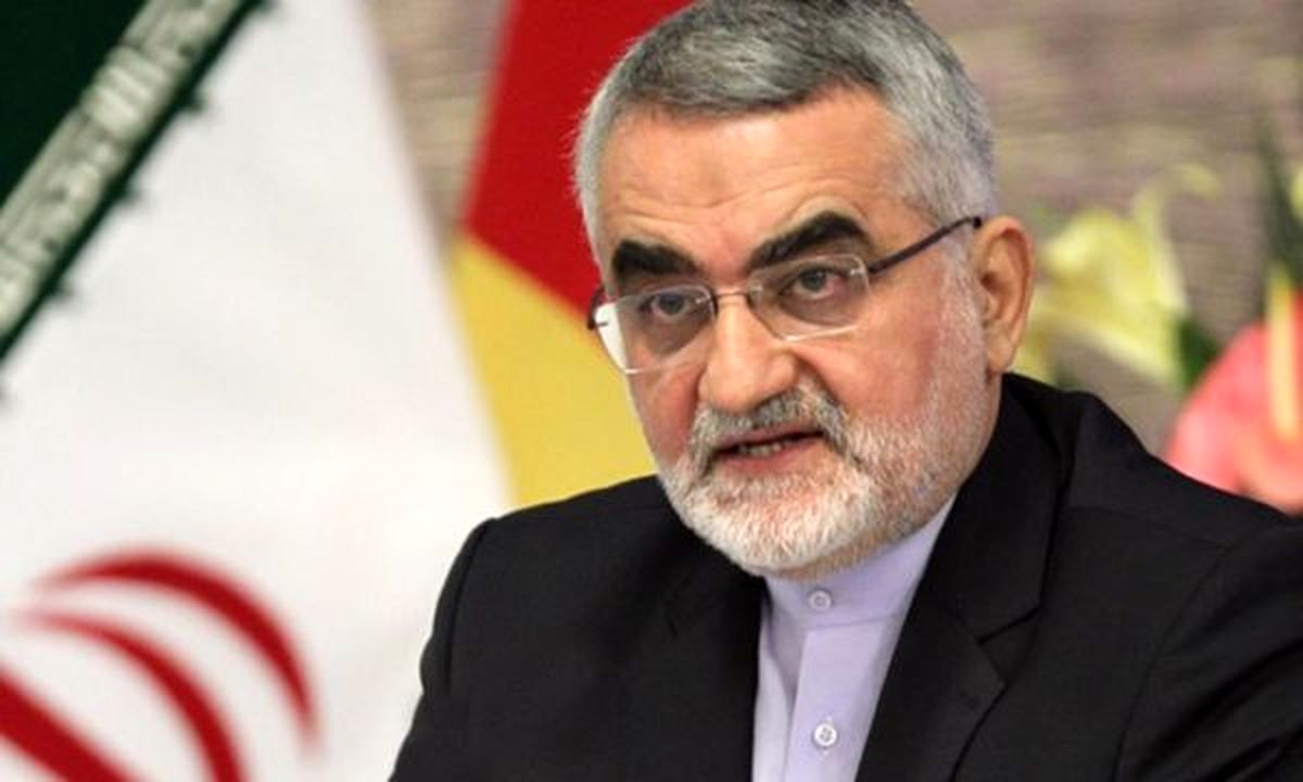 انتقاد عضو کمیسیون امنیت ملی مجلس از تخریب ظریف/ قرار نیست با یک اظهارنظر وزیر استعفا دهد یا استیضاح شود