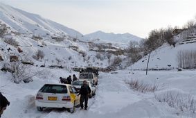 ۵۰ درصد راه‌های روستایی اردبیل به دلیل بارش برف مسدود شد