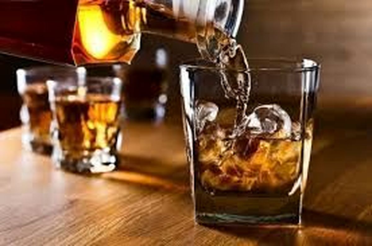 نوشیدن آبجو به علت وجود سیلیکن به مقام شدن دندانها کمک میکند