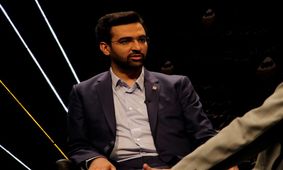 واکنش ابطحی به لباس خادمی آذری‌جهرمی؛ بوی ریا می‌‌دهد