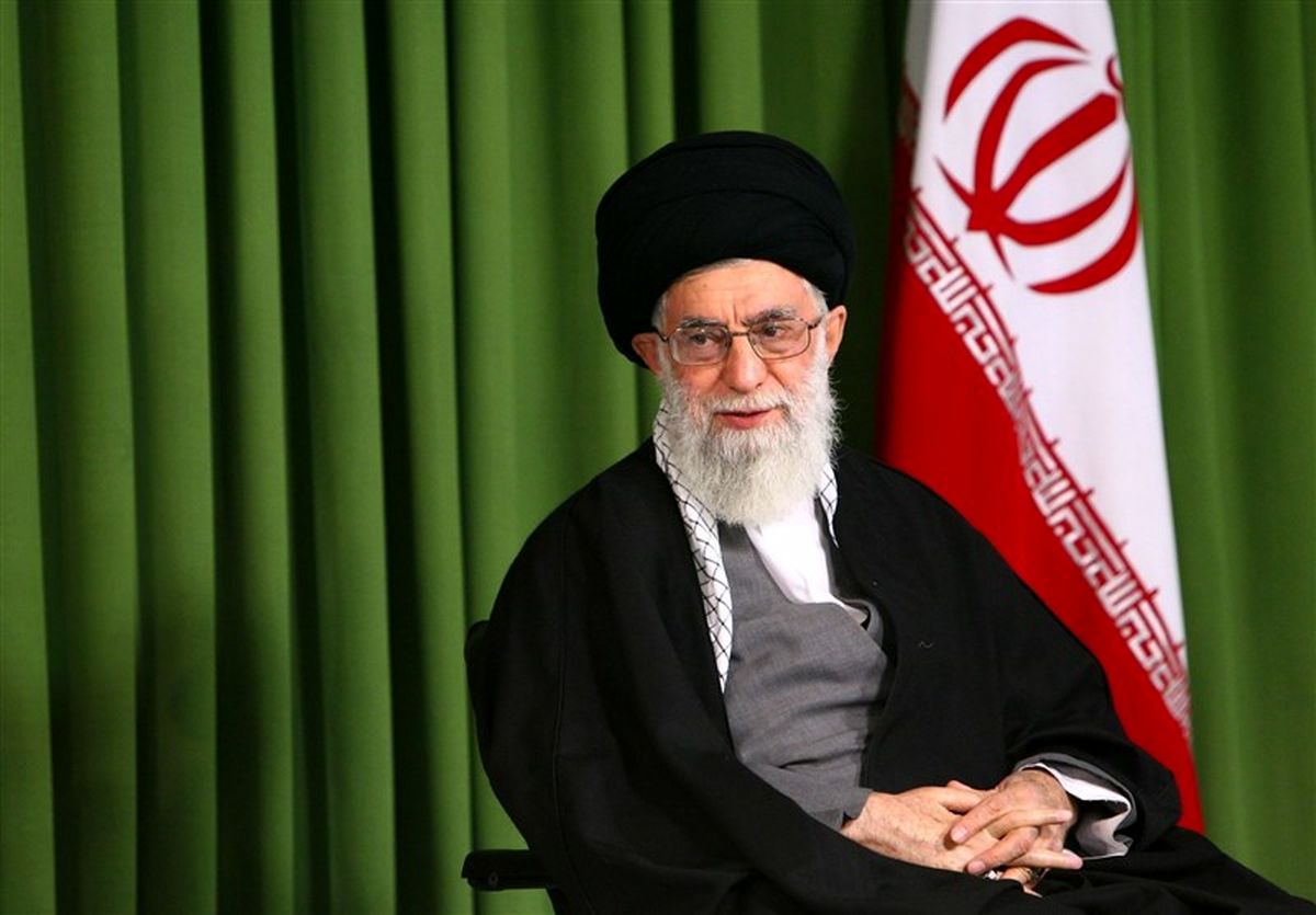 جمعی از فرماندهان نیروی دریایی ارتش با رهبر انقلاب دیدار کردند