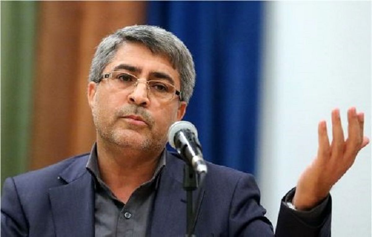 واکنش محمدعلی وکیلی به قفل شدن درهای مجلس برای جلوگیری از خروج نمایندگان: اقدام لاریجانی درست و به جا بود