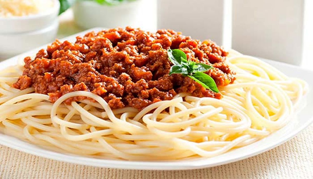 طرز تهیه اسپاگتی با گوشت چرخ کرده