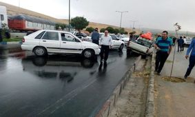 ۶ دستگاه خودروی سواری در شهر همدان به هم برخورد کردند
