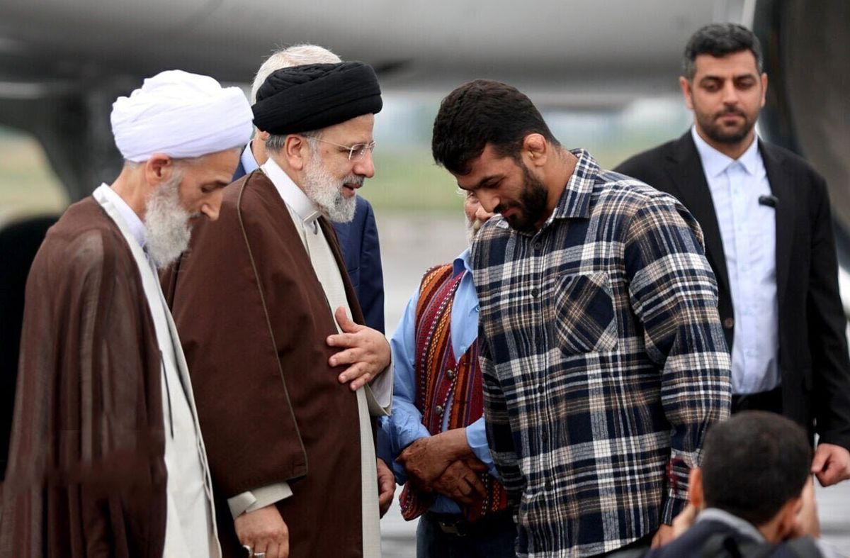 پنجمین قاب دونفره حسن یزدانی و ابراهیم رئیسی


