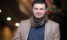 ویدئو/به مناسبت زادروز جواد عزتی: سکانسی از سریال طنز قهوه تلخ