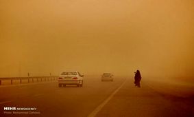طوفان شدید یزد را در نوردید/راهداران به‌جای برف شن‌روبی می‌کنند