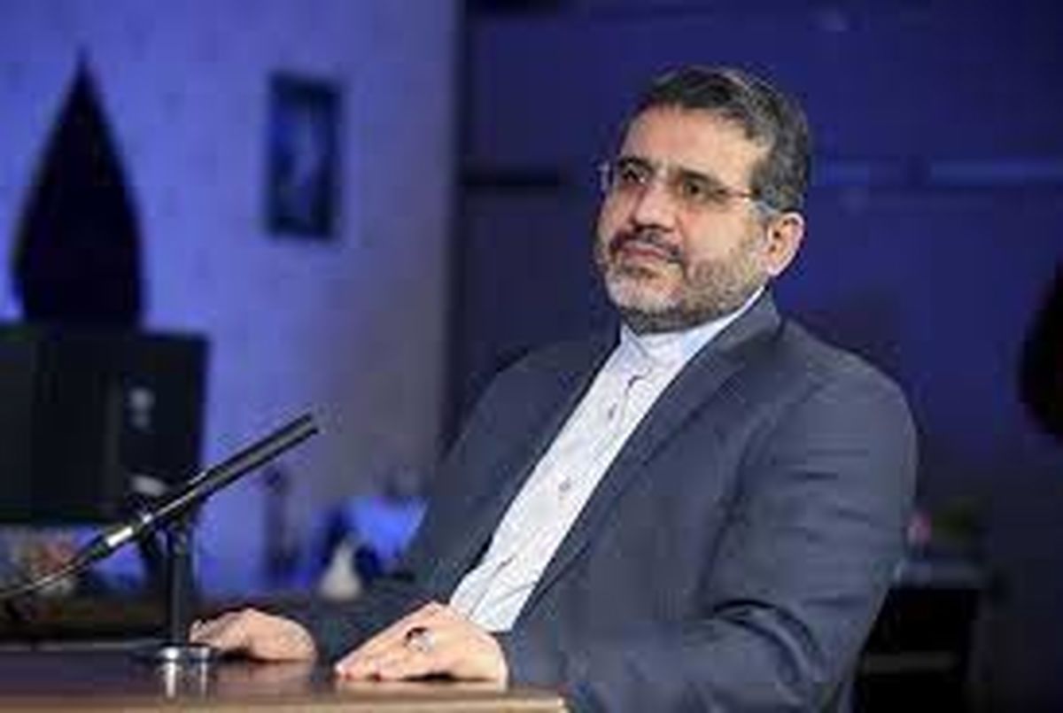 بعضی از هنرمندانی که الان علیه انقلاب و نظام صحبت می‌کنند، از عفوشدگان سال ۹۸ هستند/ بسیاری از این افراد احکام زندان ۵ و ۷ ساله داشتند، اما رئیسی نامه نوشت و با مشورت رهبری آن‌ها را عفو کرد