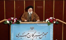 انتقاد از خودی باید با لباس خیرخواهی باید باشد نه هجوم و تخریب/ انتقاد از سیاه نمایی برخی در کشور