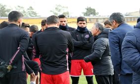 بازیکنان نساجی مازندران اعتصاب کردند