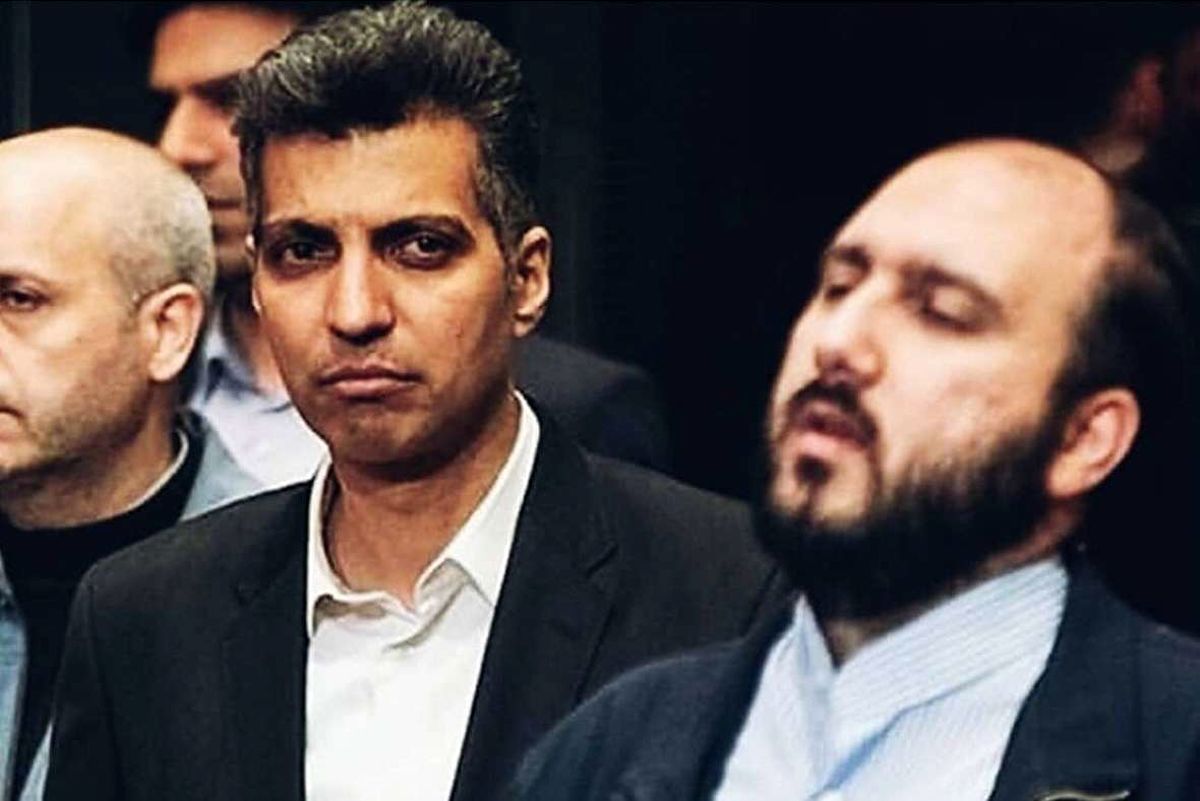 ویدئو جمع شدن دکور برنامه ۹۰
