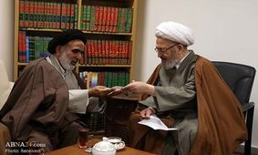 یک مرجع تقلید، پول فروش منزل خود را به سیل زدگان اهداء کرد