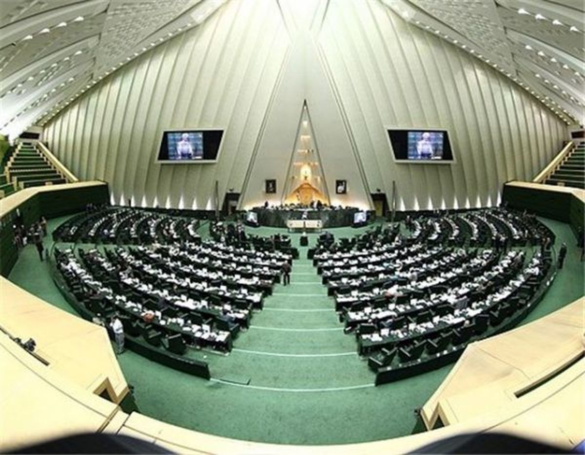 وزیر ارشاد و دبیر جشنواره جهانی فیلم فجر به مجلس احضار شدند