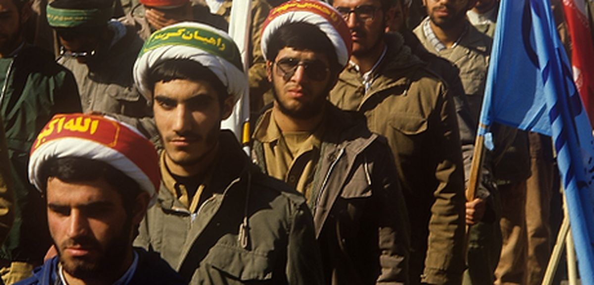 تحویل فایل وصیت‌نامه ۵۴ شهید روحانی و طلبه لرستان به مدارس علمیه