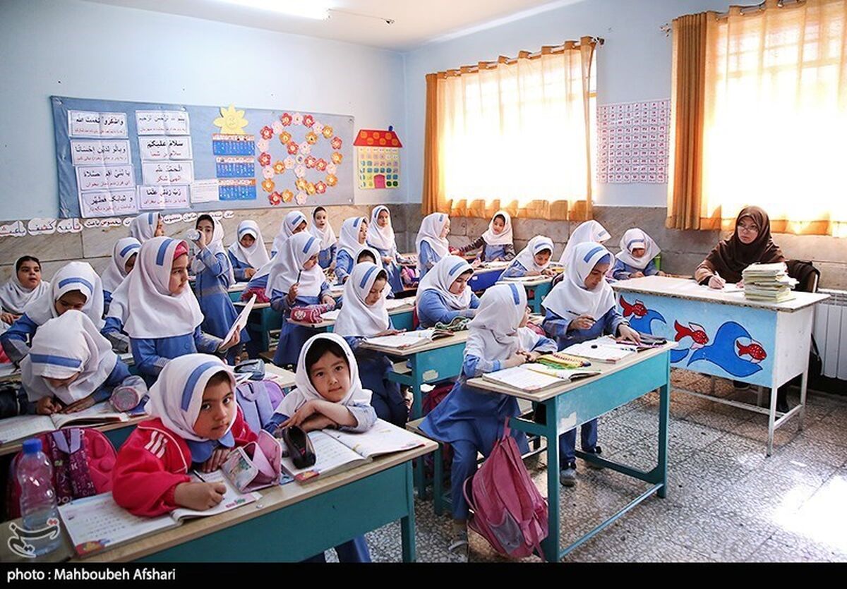 «ساسی مانکن» در مدارس! +ویدئو