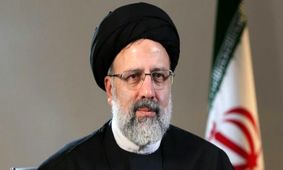 نامه محاکمه علنی «پوری حسینی» با ۱۱۵ امضا تقدیم آیت الله رئیسی می‌شود