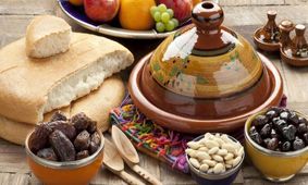 مصرف روزی ۱۰ عدد خرما در ماه مبارک رمضان چه فایده‌ای برای بدن دارد؟