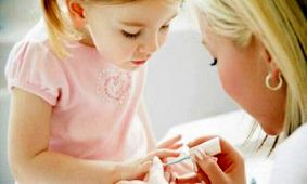 خطرات لاک زدن برای کودک