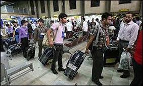 هشدار پلیس بین‌الملل به جوانان متقاضی کار در خارج از کشور