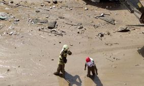 جزئیات جدید از مفقود شدن کودک ۳ ساله در سیل خوزستان/ ویدئو