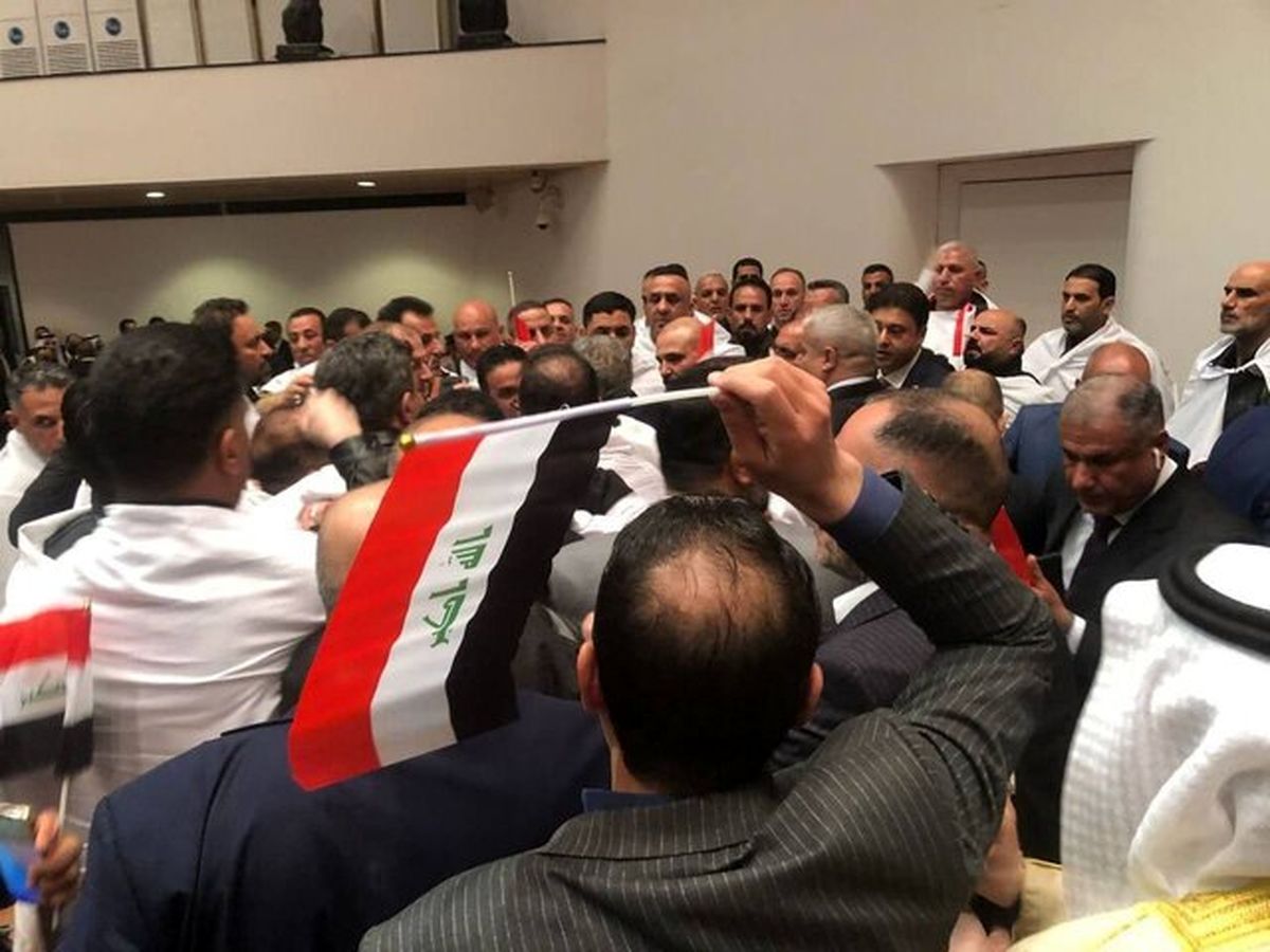 درگیری در جلسه پارلمان عراق/ محمد الحلبوسی بار دیگر به عنوان رئیس پارلمان عراق انتخاب شد

