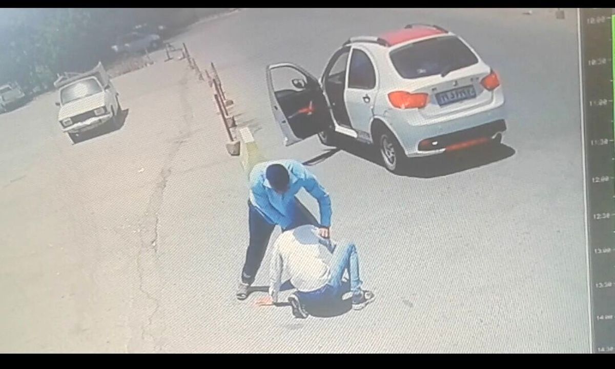 انتشار فیلم درگیری در ورودی بیمارستان اندیمشک حاشیه ساز شد

