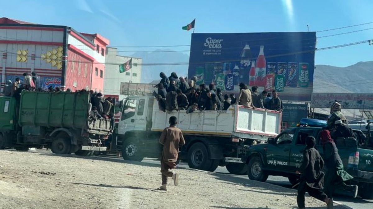  افراد طالبان با لباس زنانه از دره پنجشیر فرار می‌کنند