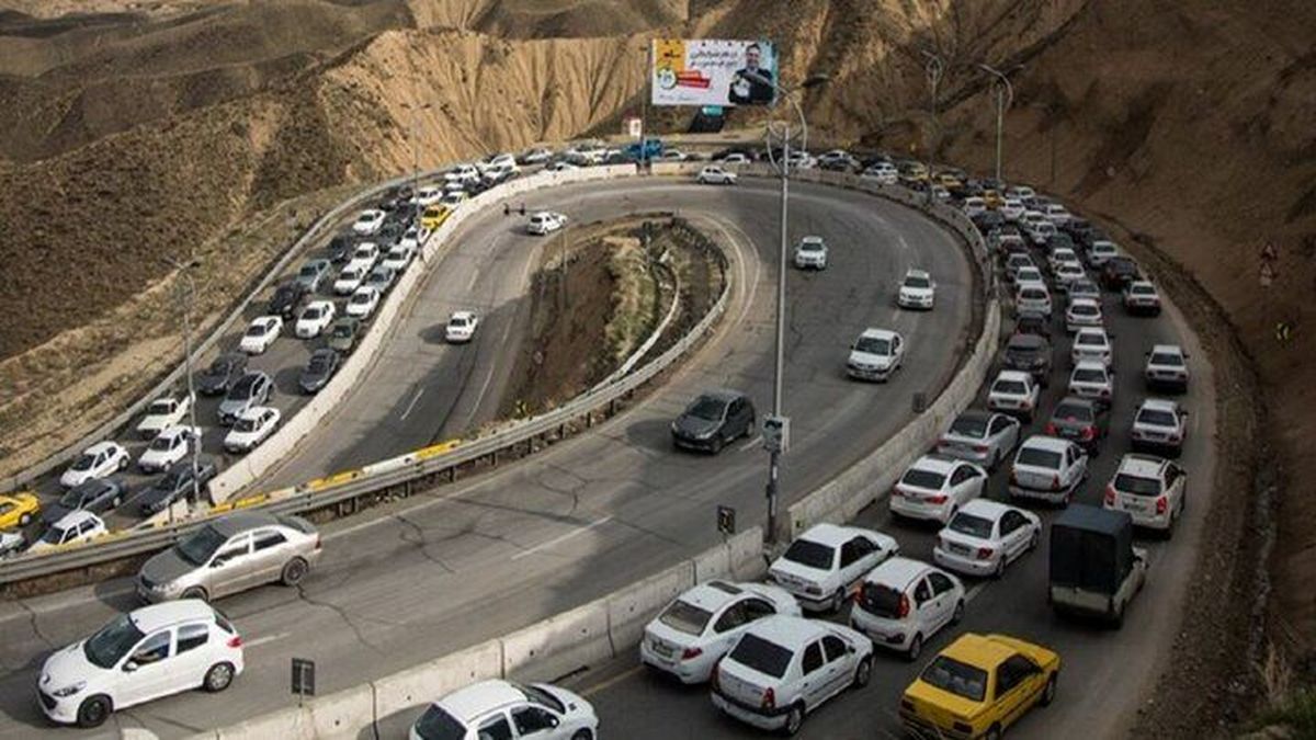 ورودی جاده چالوس و آزادراه تهران-شمال مسدود شد