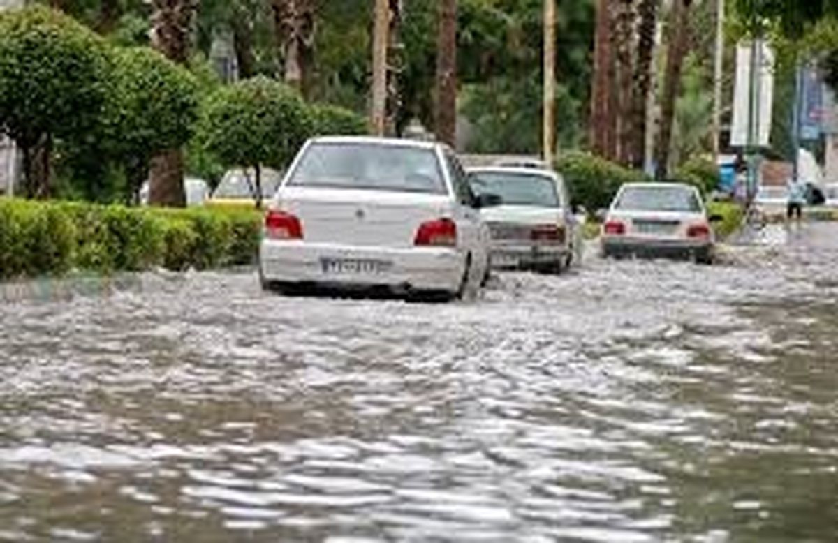  آبگرفتگی معابر شهری در بندرعباس/ ویدئو