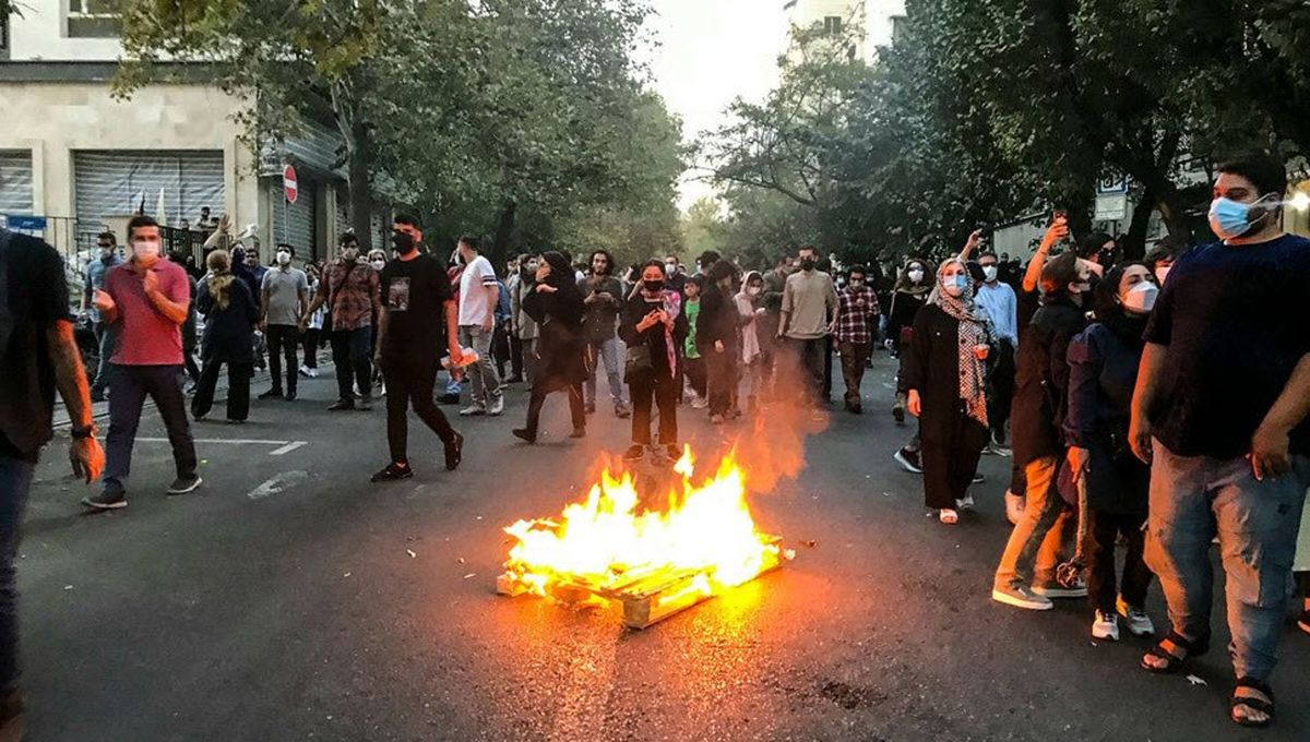تفاوت جنبش و وضعیت انقلابی