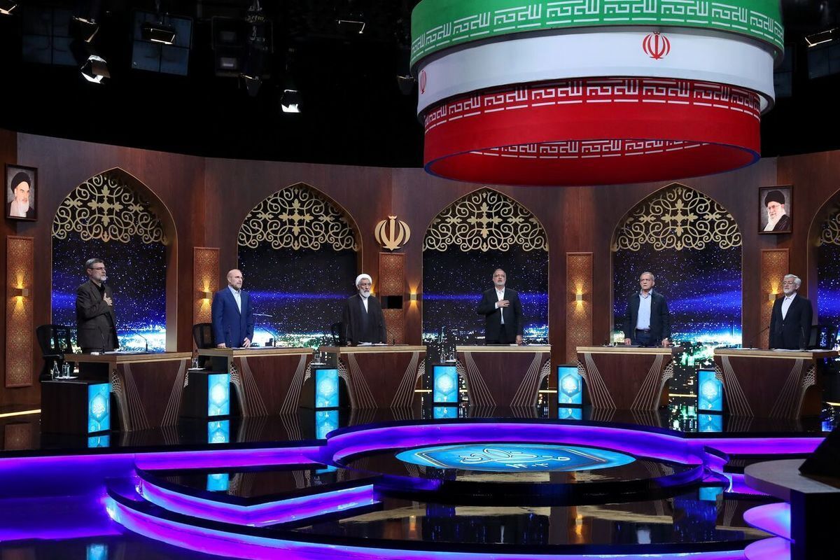 در انتخابات اخیر همدیگر را به دزدی متهم کردند، اما خودشان را انقلابی خواندند

