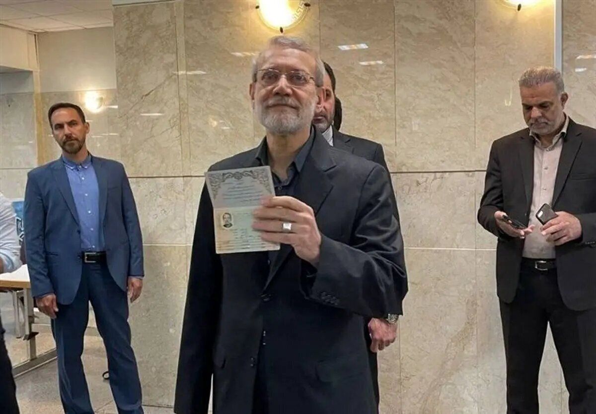لاریجانی به نتیجه بررسی صلاحیت‌ها واکنش نشان داد؟

