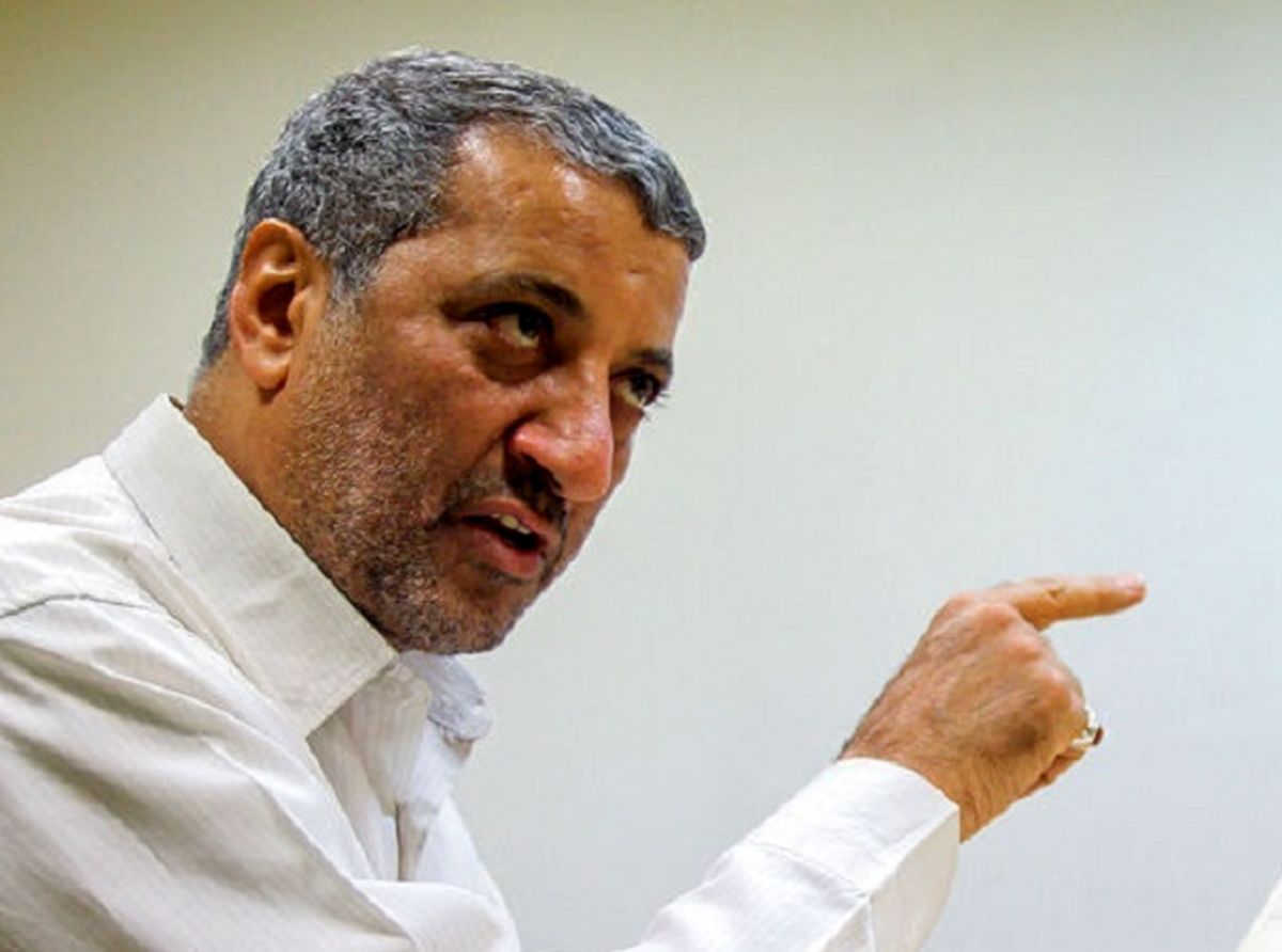 گمان نمی کنم روحانی و لاریجانی در انتخابات مجلس حاضر شوند اما اگر لاریجانی تاییدی از حاکمیت بگیرد شاید به صحنه ورود کند