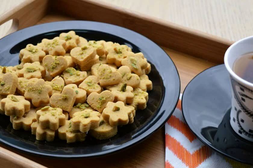 ساده ترین روش درست کردن شیرینی نخودچی | ۵ نکته مهم برای پخت شیرینی نخودچی مخصوص عید