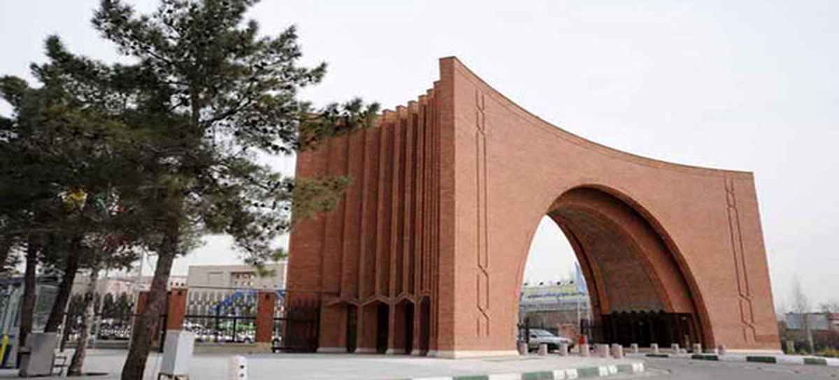 هیچ دانشجوی ممنوع الورودی نداریم